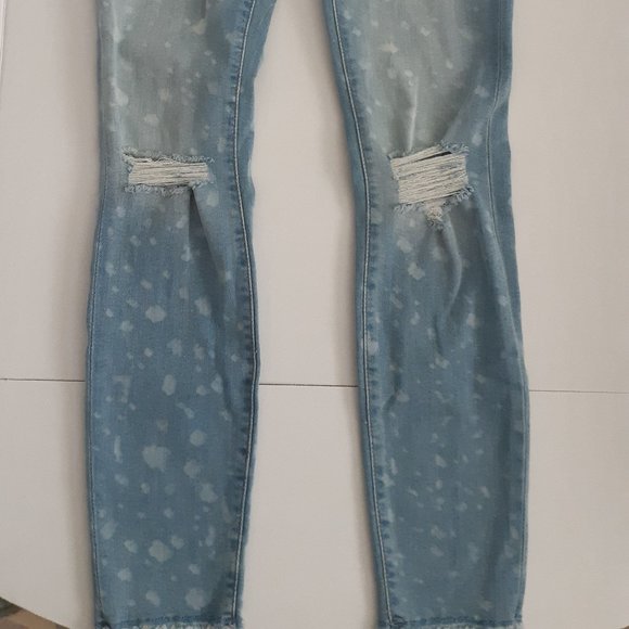 Forever 21 Mid Rise Skinny Fit Light Denim - Picture 11 of 11